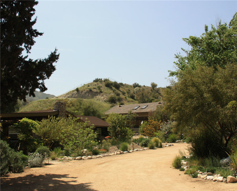 Rural Front Yard